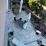 Alojamento de Acomodação e Pequeno-almoço Casa Perla Holidays