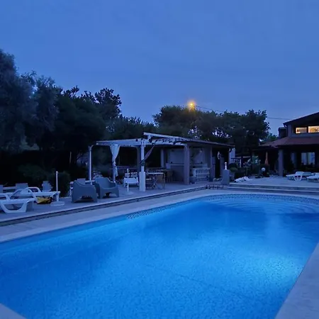 Casa Perla Holidays Panzió *