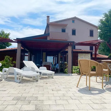 Casa Perla Holidays Bed and Breakfast *
