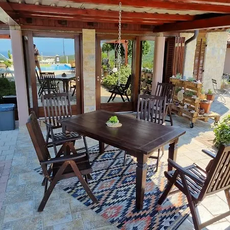 Casa Perla Holidays Jurasi