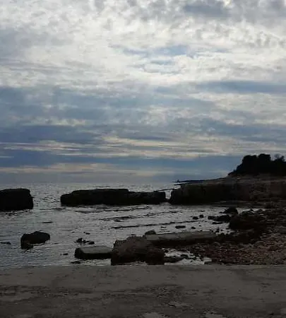 Casa Perla Holidays Bed and Breakfast Jurasi