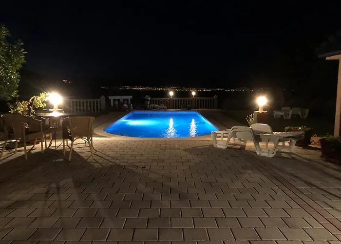 Casa Perla Holidays Couette-café *